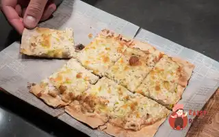 Фламмкухен З Беконом Та Пореєм