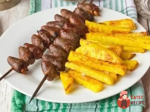 Шашлички з курячих сердець
