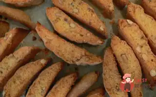 Біскотті З Мигдалем Та Сухофруктами