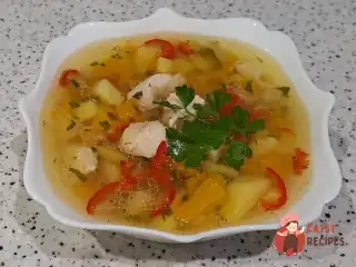 Курячий суп з гарбузом та солодким перцем