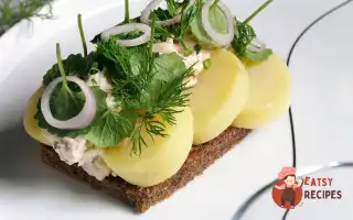 Смеребред З Куркою Та Маринованою Цибулею