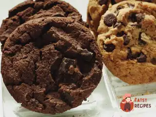 Печиво з шоколадними шматочками та кешью