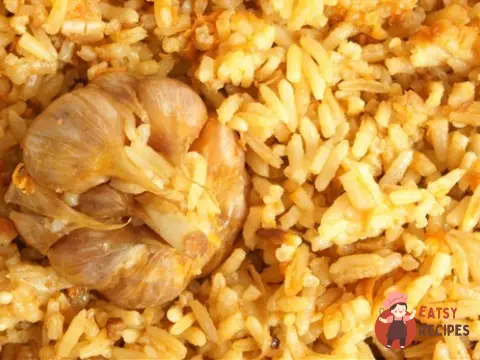 Рис із запеченим часником та розмарином