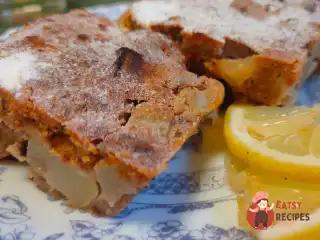 Пиріг з грушами, горіхами та шоколадом
