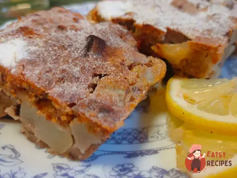 Пиріг з грушами, горіхами та шоколадом