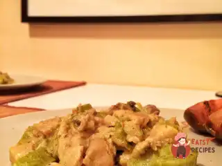 Рагу з кабачків та грибів з кефіром
