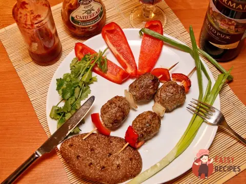 Люля-кебаб із яловичини із солодким перцем