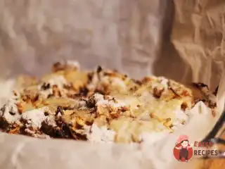 Насипний яблучний пиріг
