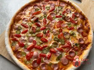 Домашня піца на дріжджовому тісті