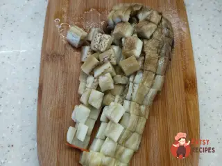 Крок 8: Салат з куркою, печеними баклажанами, перцем та рукколою