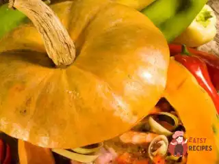 Печений гарбуз із тушкованим м'ясом