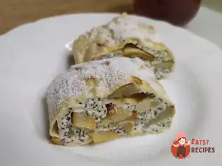 Штрудель із лаваша з грушею