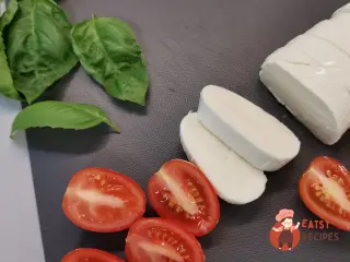 Крок 3: Класичний салат капрезе з майораном
