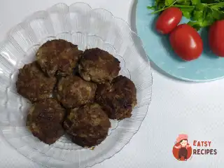 Соковиті котлети з баклажанами