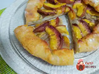 Творожна галета з персиком і бананом