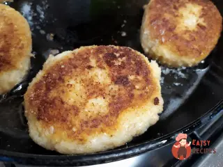 Крок 12: Капустяні котлети з часниковим соусом