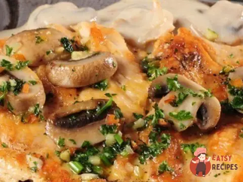 Куряче філе з грибами