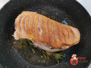 Крок 5: Качка на сковороді