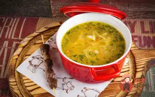 Курячий Суп З Домашньою Локшиною Та Потрошками