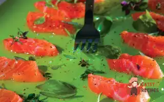 Маринований Лосось З Оливковою Олією Та Свіжими Травами