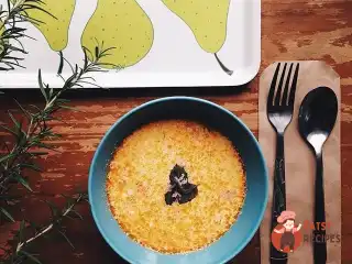 Вершковий суп із сьомгою
