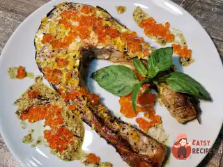 Стейк сьомги в кокосовому молоці