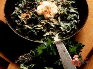 Мангольд з родзинками та кедровими горішками