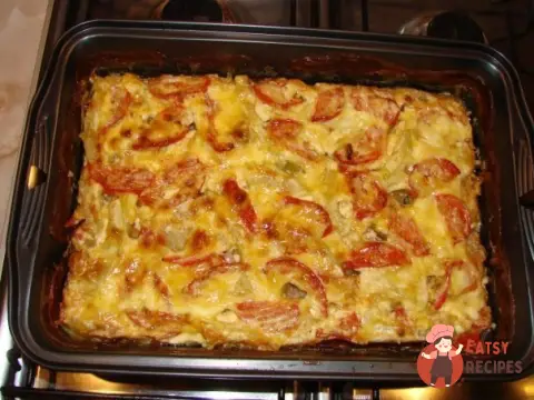 Запечений сир з овочами