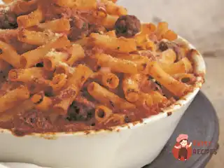 Запечені зити з дрібними фрикадельками