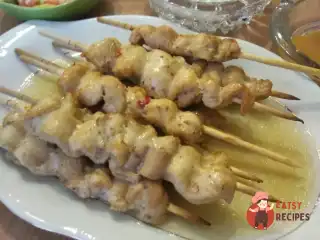 Шашлик з курки з коріандром у духовці