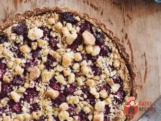 Крамбл із ягодами