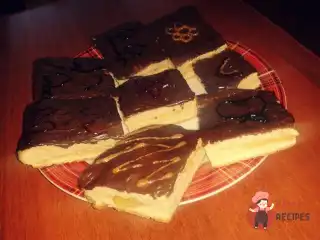 Шоколадні тістечка з джемом