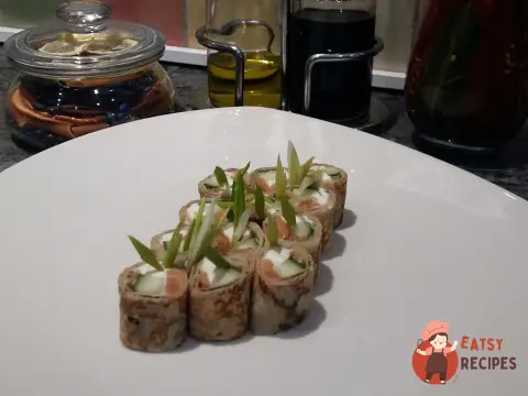 Млинці з лососем та сиром