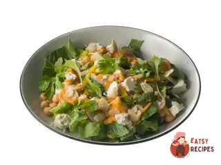 Салат з нутом, редискою та абрикосовою заправкою