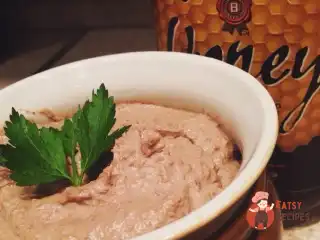 Паштет з курячої печінки з бурбоном