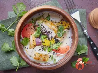 Куряче філе гриль з кіноа та м'якоттю апельсинів