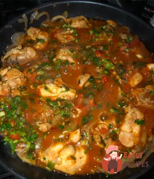 Чахохбілі з стегна курки