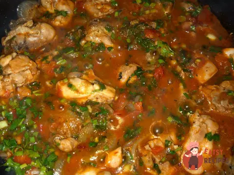 Чахохбілі з стегна курки
