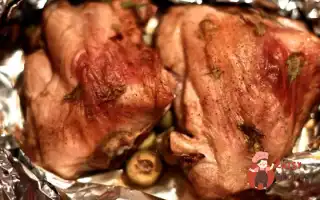 Курячі Стегна З Селери Та Оливками