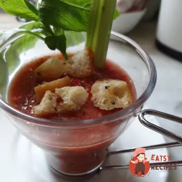Гаспачо із сухариками