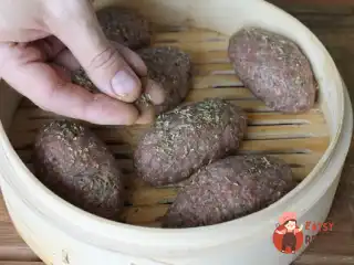 Зрази з яловичини із сиром
