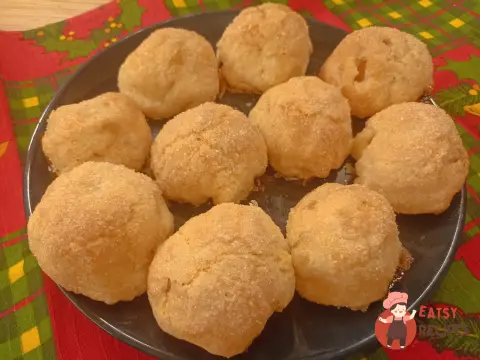 Цукрове печиво з яблучним кремом