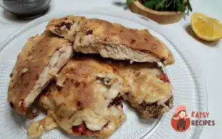 Соковита Куряча Філе Під Сиром