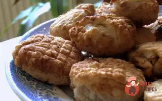 Листкові Пиріжки З Горіхами Та Квасолею