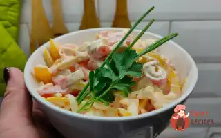 Салат З Крабовими Паличками, Перцем Та Помідором.
