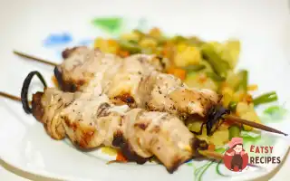 Свинина З Цибулею На Шпажках, Запечена В Аерогрилі