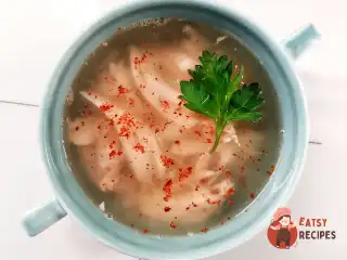 Паназіатський курячий бульйон