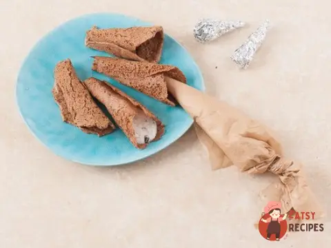 Каннолі ді Рікотта