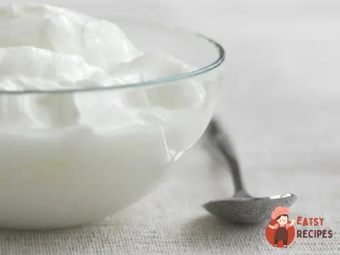 Натуральний домашній йогурт
