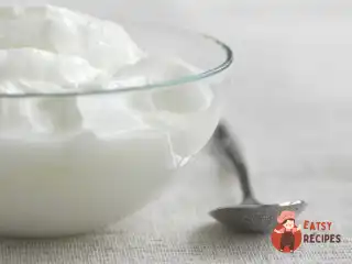 Натуральний домашній йогурт